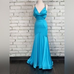 New with tag Rachel Allen prom pageant dress style 7042 turquoise size 10